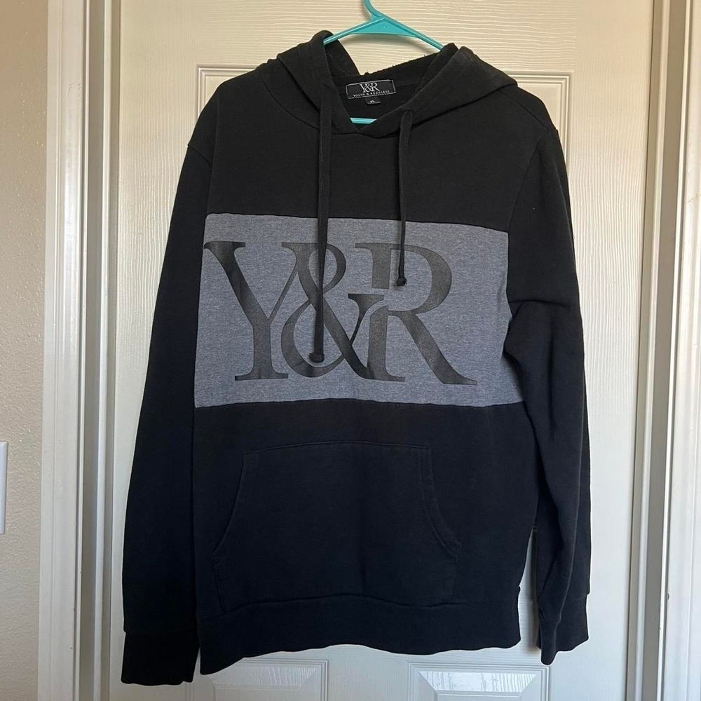 Young and Reckless black hoodie Size XL - Picture 1 of 3